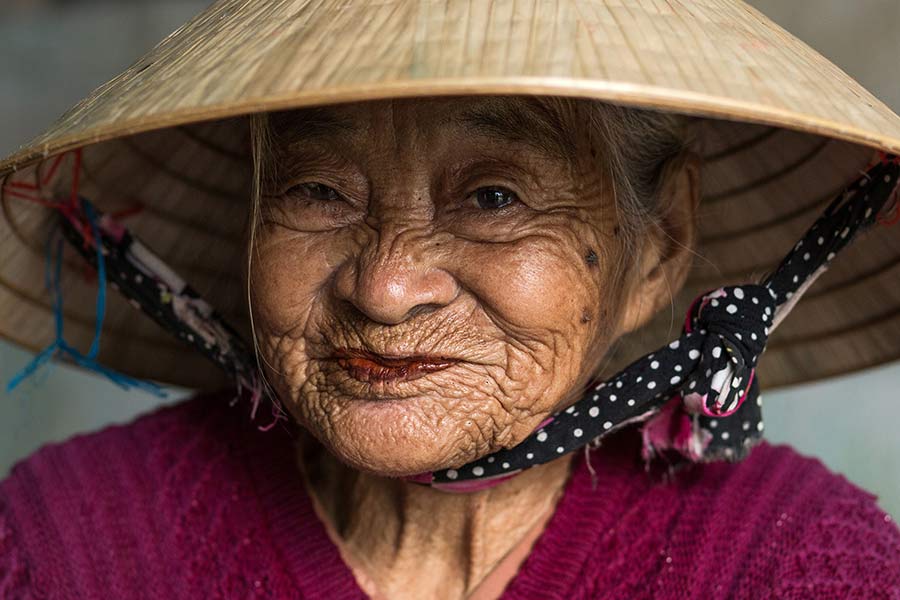 rehahn vietnam portrait photo people hoi an