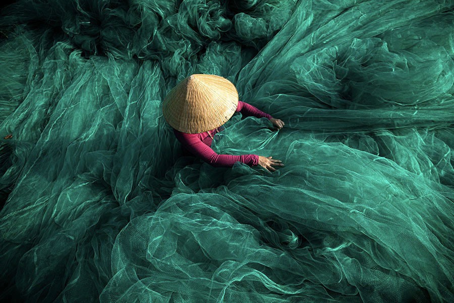 hoi an fishing net lifestyle photograph vietnam rehahn
