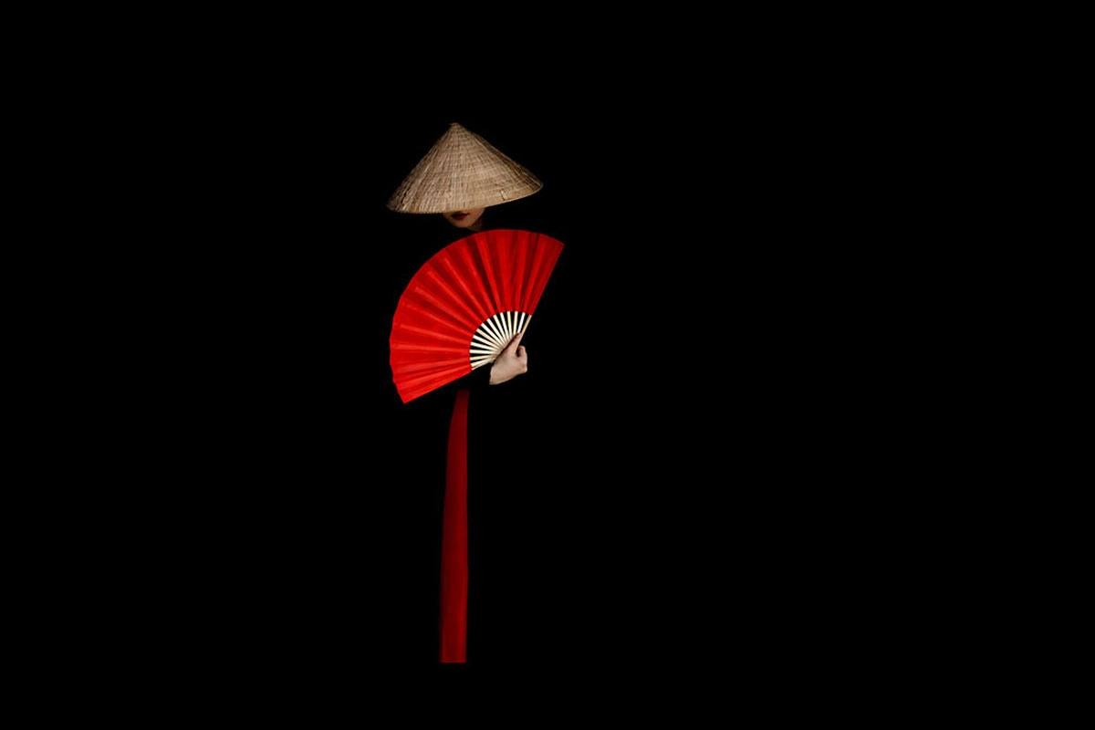 アート・デザイン・音楽 THE HISTORY OF JAPANESE PHOTOGRAPHY Ivan Vartanian's sprawling tome plots the history of Japanese