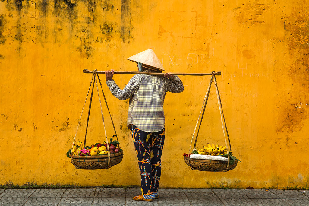 Yellow wall photo spots HoiAn vietnam rehahn